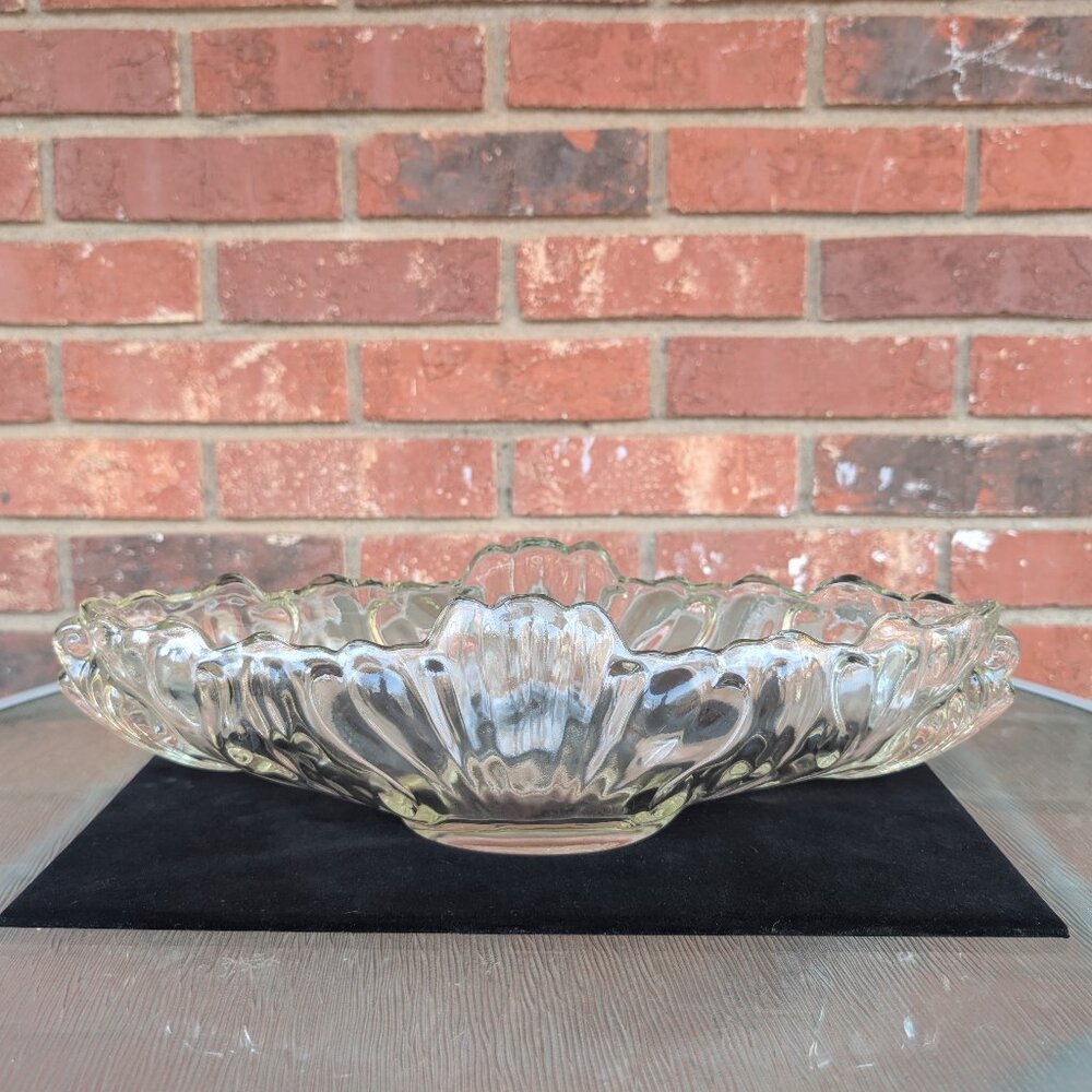 Vintage Jeanette Glass Gondola Fruit Bowl Clear